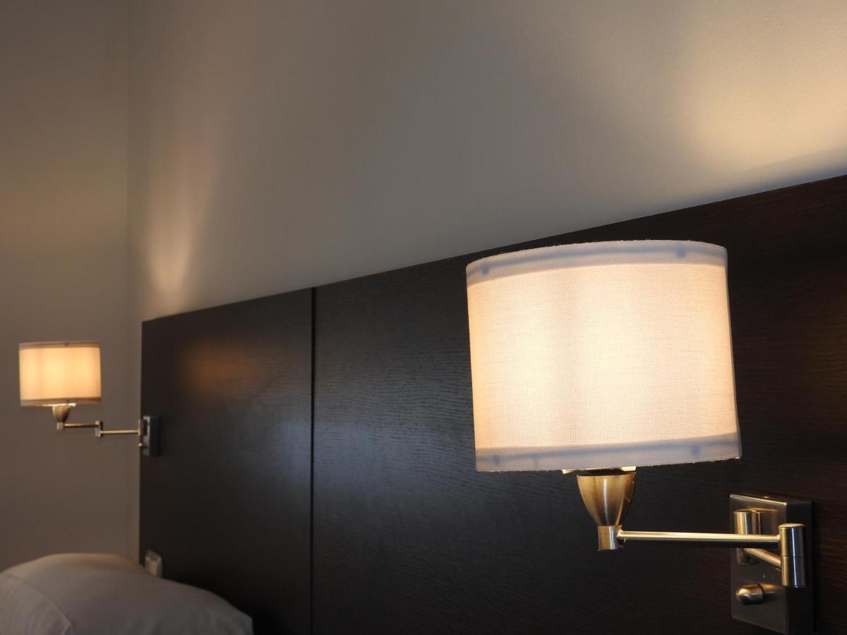 Hostal Meson De Paco Кариньена Экстерьер фото