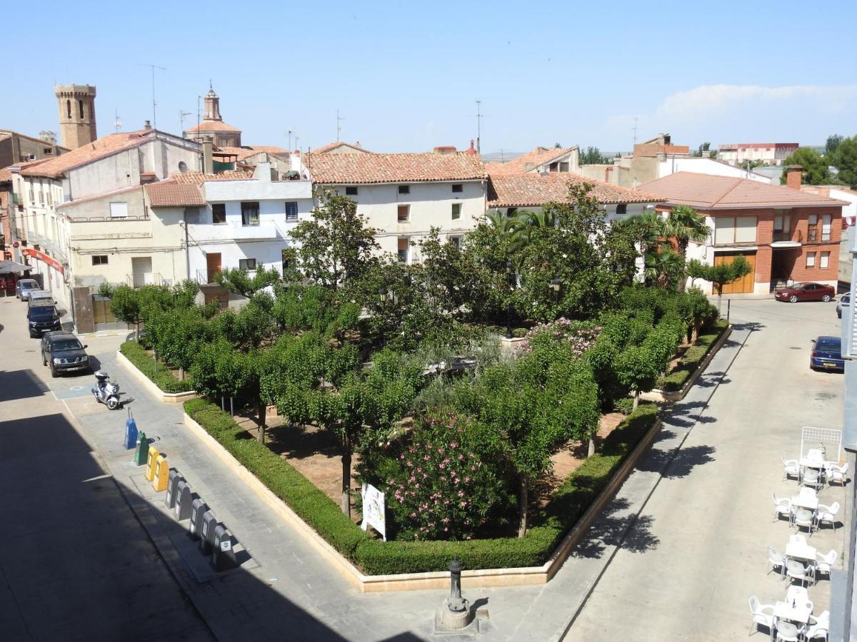 Hostal Meson De Paco Кариньена Экстерьер фото