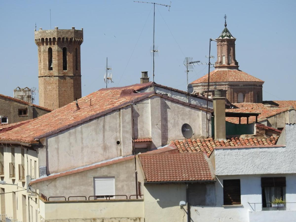 Hostal Meson De Paco Кариньена Экстерьер фото
